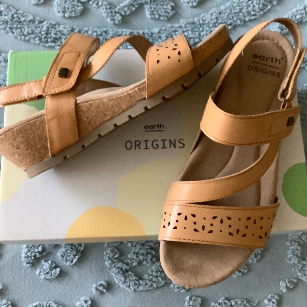 Earth Origins Leather Wedge Sandals